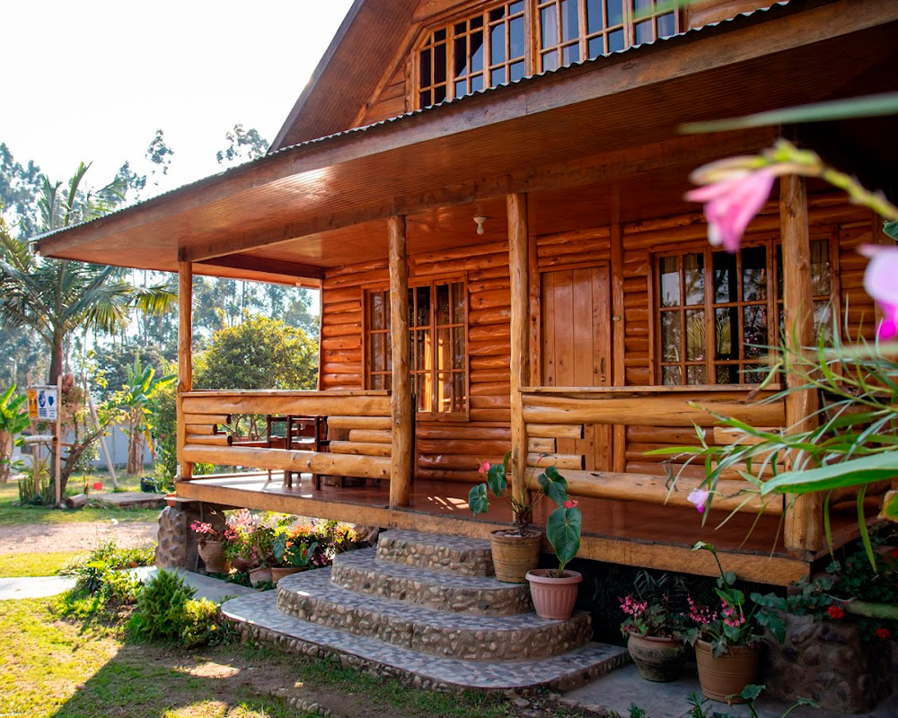 charliehouseexterior